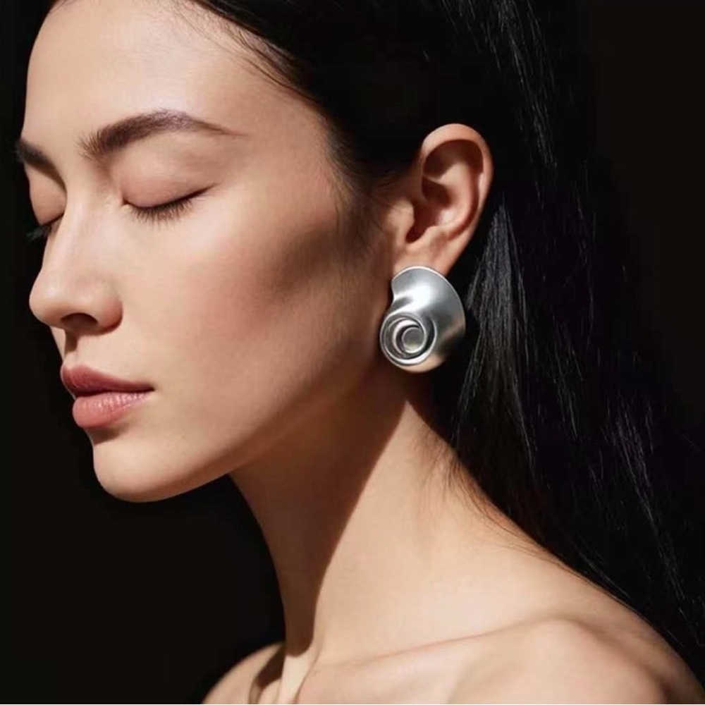 Elegant Silver Swirl Clip-On Earrings - Women Jewelry